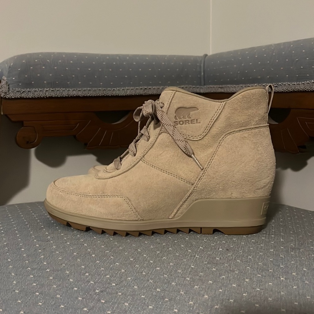 Sorel Evie Sport Wedge Boots 9.5